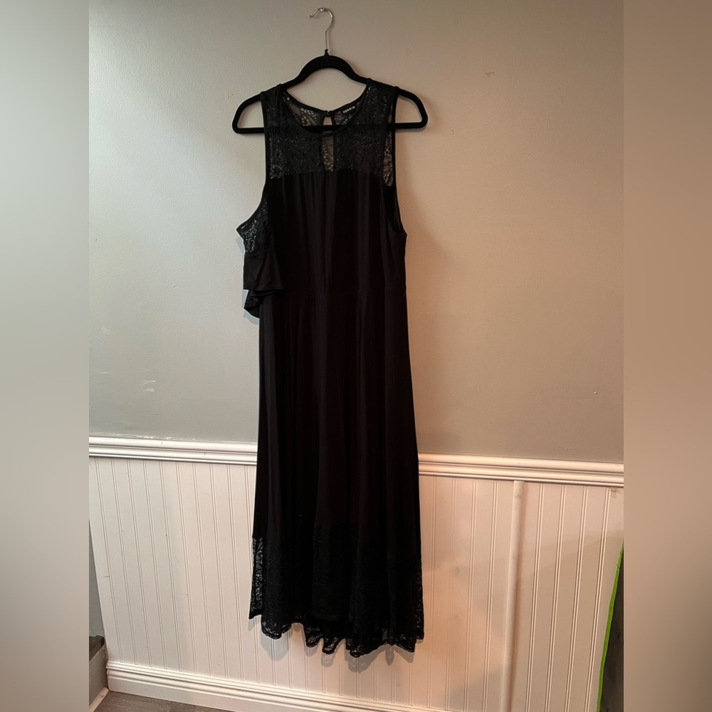 Torrid Size 1 Cold Shoulder Dress